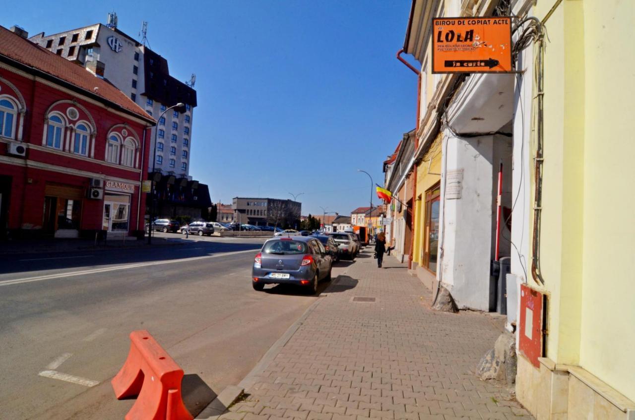 Apartament 4 Central Apartment Targu Mures Exterior photo